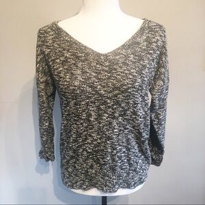 🌸Revolution  by Ricki’s sweater.